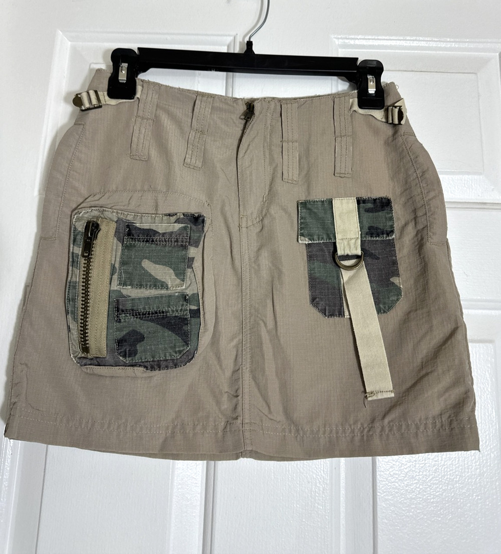 DA-NANG Khaki Color Camo Utilitycore Cargo Army Y2K Mini Skirt 26 Waist Urban S